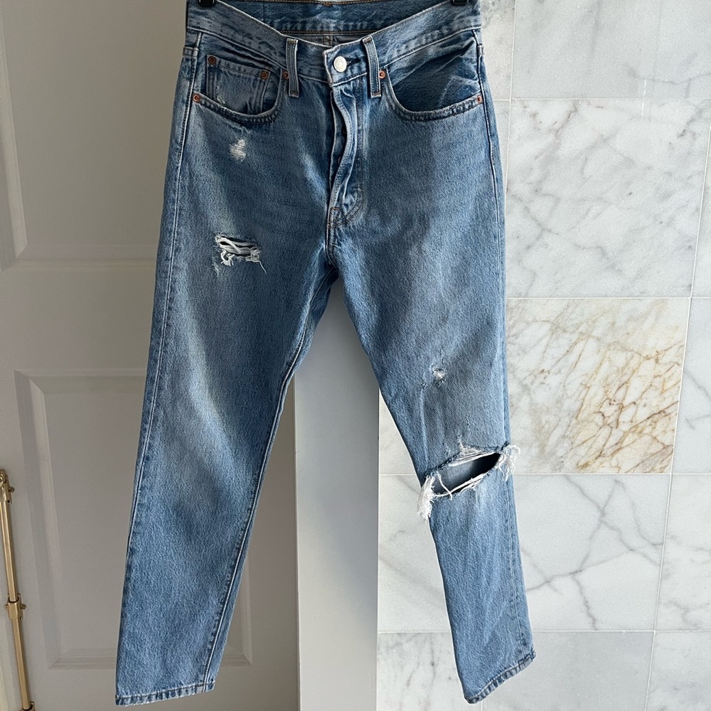 Levi’s 501 classic denim jeans size 26